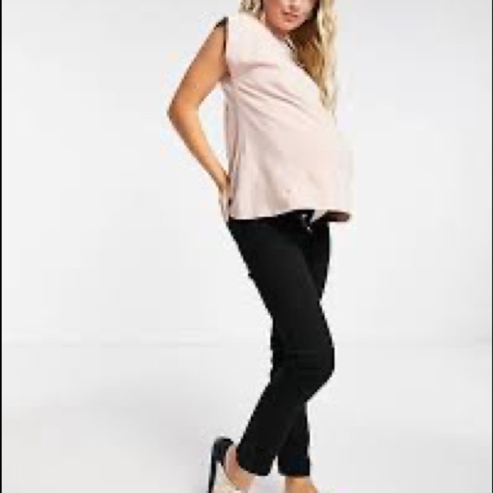 ASOS Maternity sleeveless t-shirt size 6 summer blush